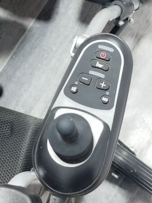 Продаётся инвалидная коляска.