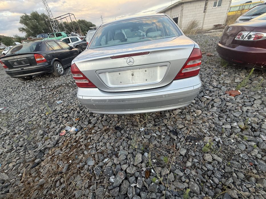 Mercedes C180 W203 2.0 бензин 95kW 2000г – на части