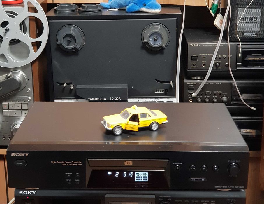 Compact Disc Stereo Deck Player Vintage SONY CDPXE270 BLACK