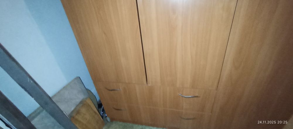 Шкаф за 20 тыс район кшт