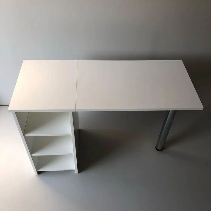 Маникюрный стол складной