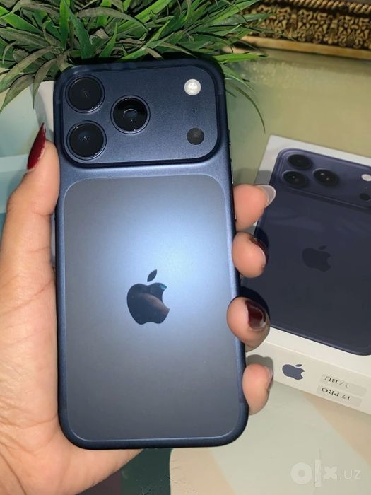 Iphone 17 pro deep blue