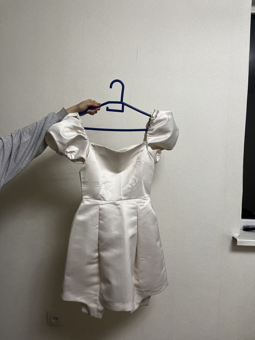 Женские платья