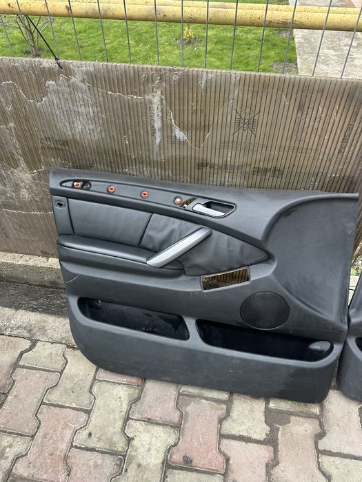 Fata de portiera BMW X5 E53 stanga fata fata de portiera dreapta fata BMW x5 E53 fete usi bmw x5 e 53