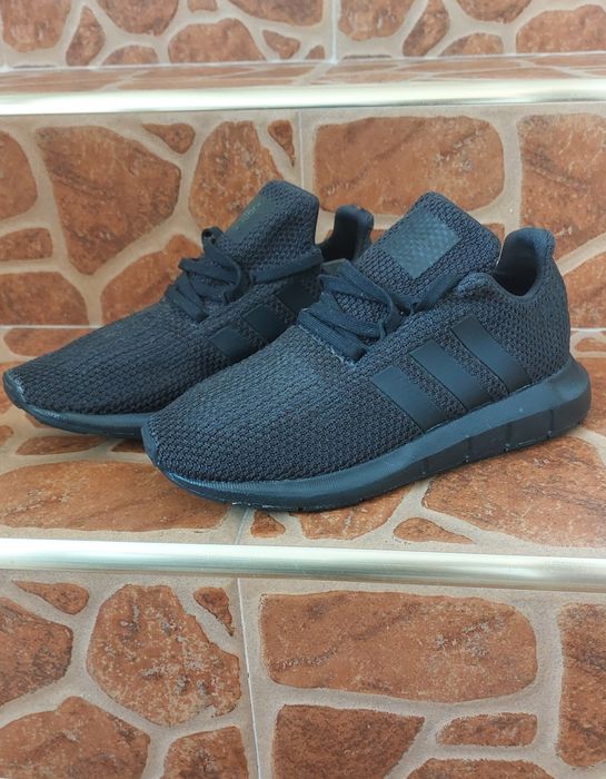 Adidas оригинални маратонки