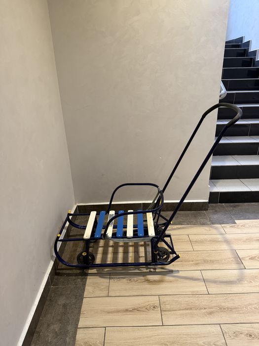 Сани бу. В отличном состоянии