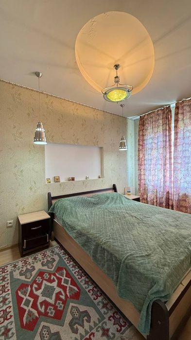 Продам 2в3 комнатную квартиру на Карасу-1!