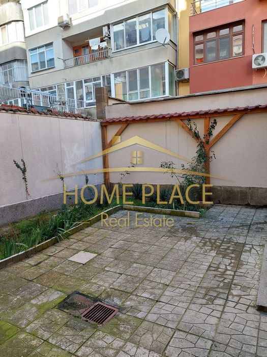 Дава се под наем Офис в Варна, Център - 40 кв.м за 255 € - Снимка #3