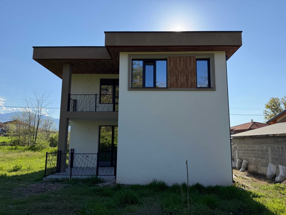 Продава се Къща в с. Козаново, Област Пловдив - 170 кв.м за 555 €/кв.м - Снимка #2