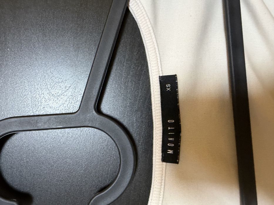 Блуза с дълъг ръкав от Mohito размер XS