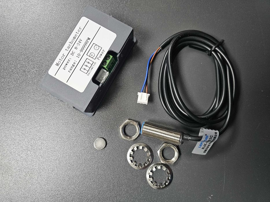 Оборотомер тахометър 0-9999 об/мин