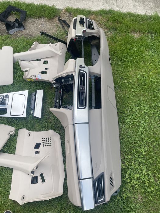 Plansa bord + airbag pasager BMW f01 f02 seria 7 hud bej