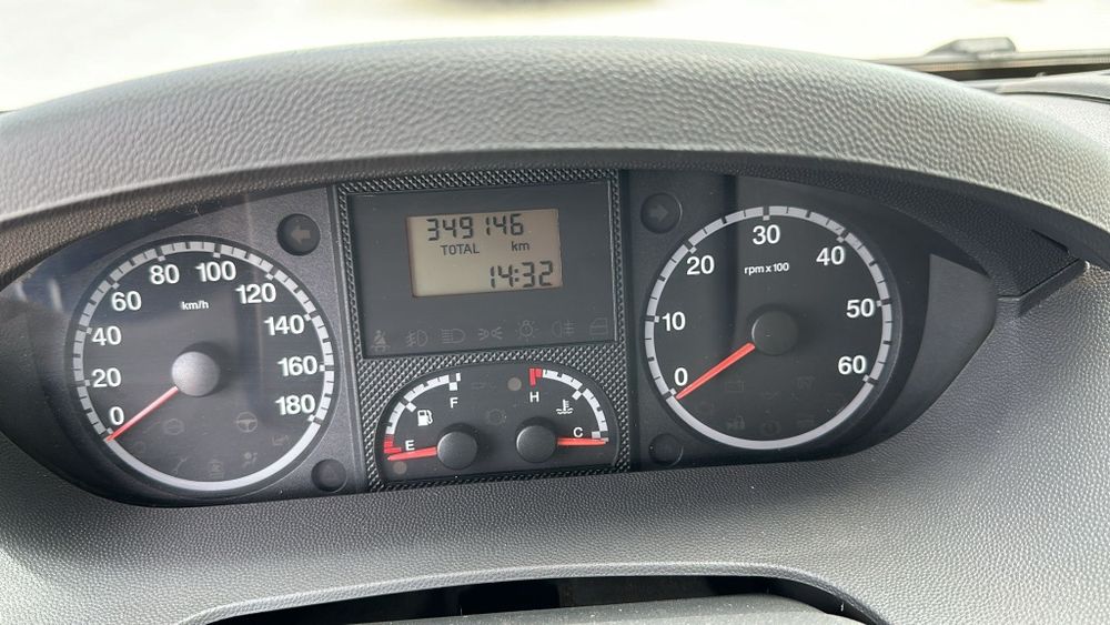 Vand Peugeot  Boxer echipat cu service mobil roti camioane/turisme/dub