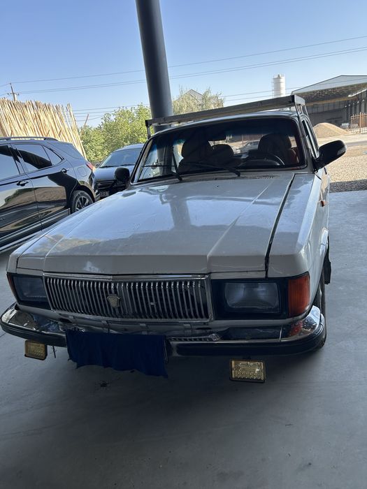 Mashina sotiladi volga 3101