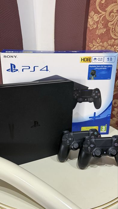 PlayStation 4 ps4 1 tb
