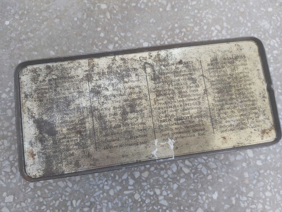 Cutie VINTAGE metalica pt biscuiti, interbelica Franta (colectibila)