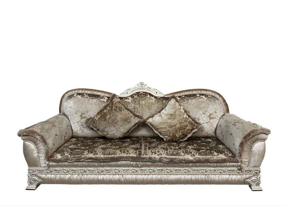 Гарнитур два дивана и кресло