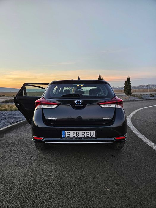 Toyota Auris Hybrid , 2017 , 230.000Km