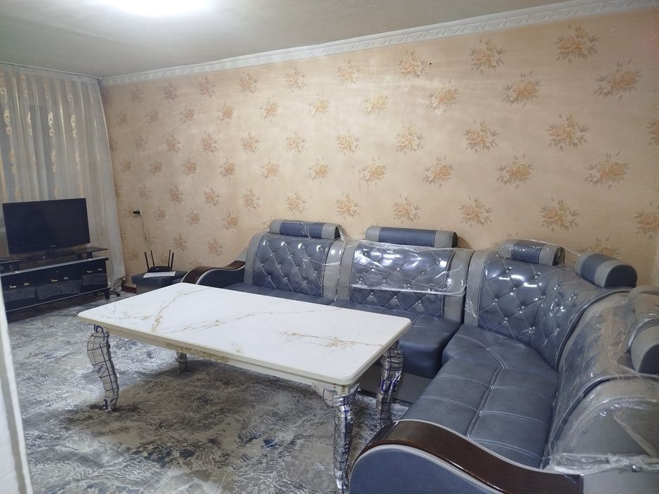 3 комнатная квартира аккуратная в Алмалыке