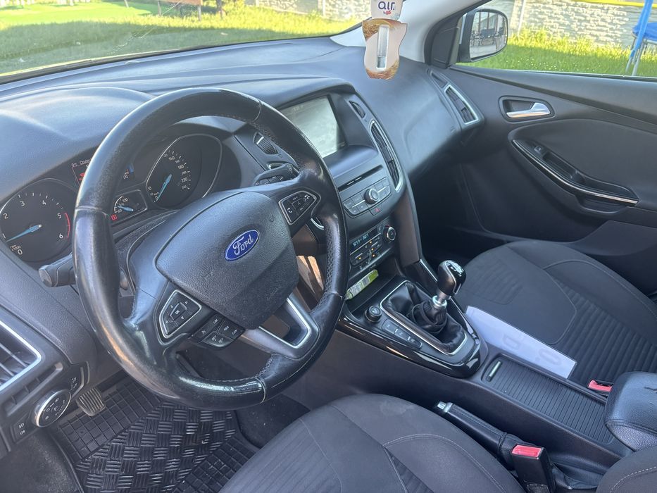Dezmembrez  Ford Focus 3  1.5 tdci DPF  Start Stop System Titanium
