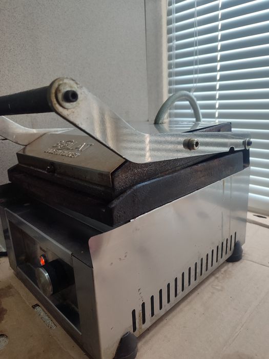 Донер аппарат и тостер