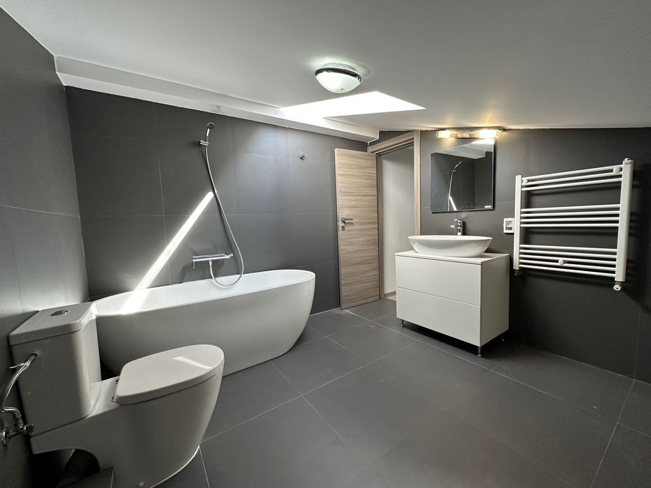 4 camere duplex vedere lac mobilat utilat 2 parcari boxa Petrom City