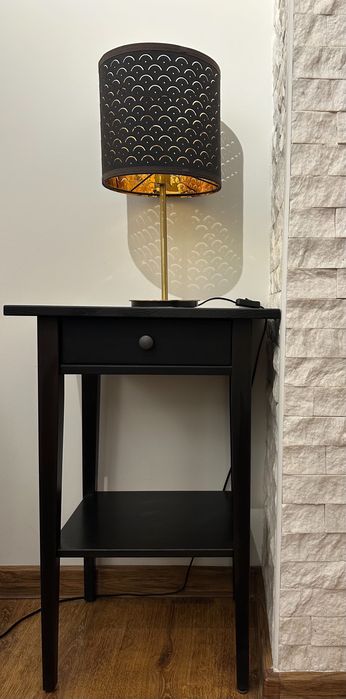 Помощна масичка с чекмедже