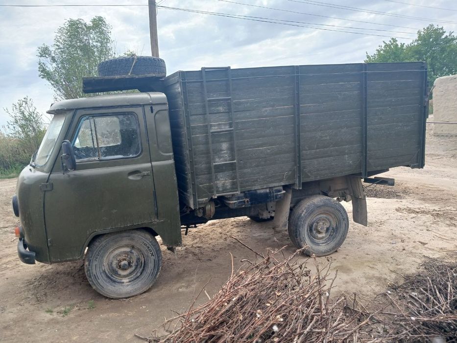 Uaz 3303 sotiladi