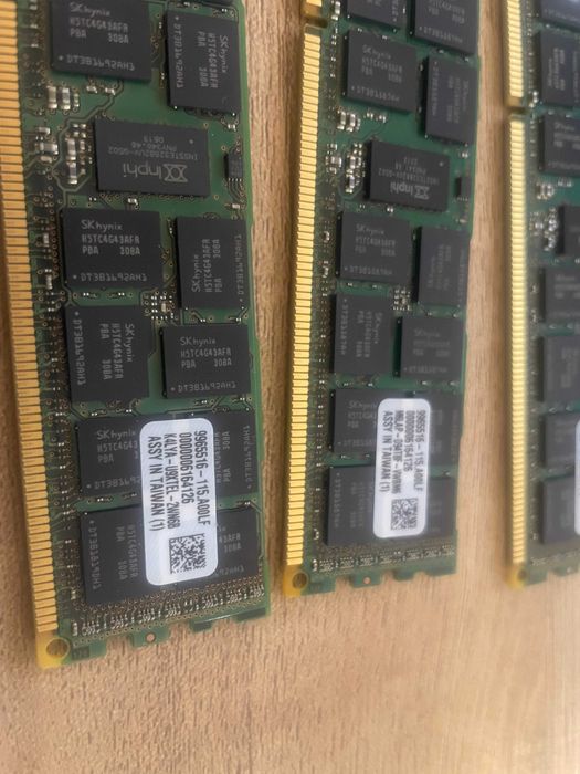 128GB DDR3 8x16GB KVR16R11D4/16 Kingstone ECC