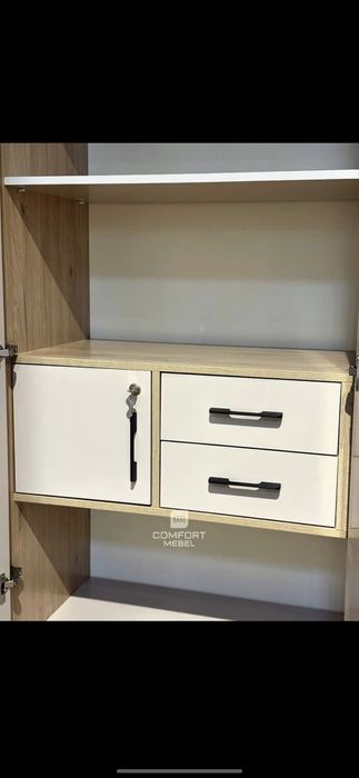 Распашной шкаф фабричный можно в рассрочку