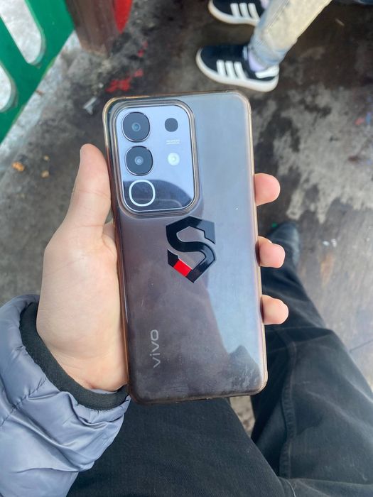 Vivo y29  обменяю на айфон