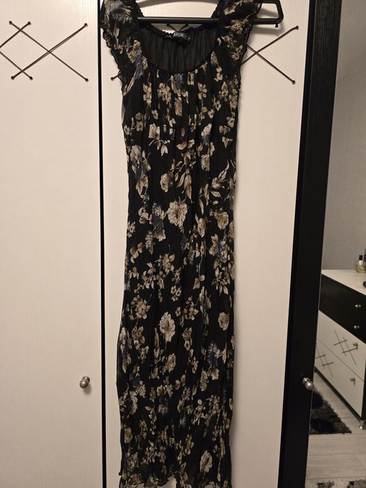 Дамски рокли и спортни сетове