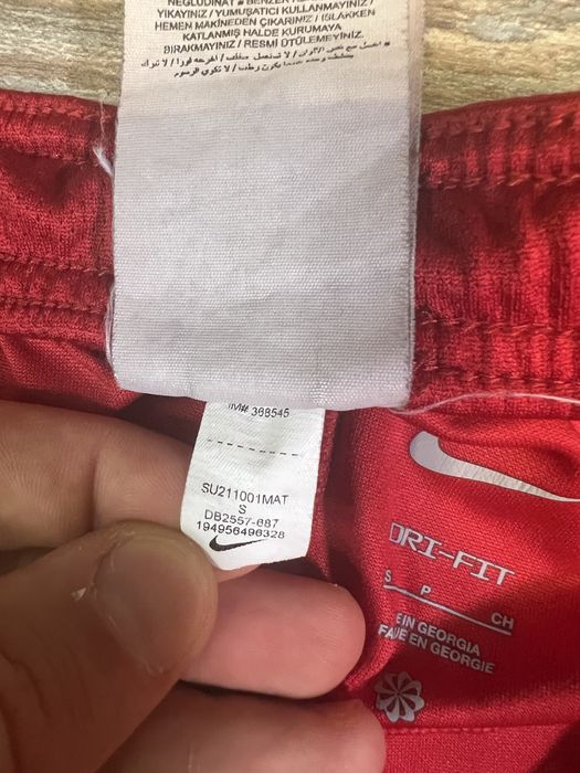 Nike Liverpool dri-fit - ориг мъжки къси. S