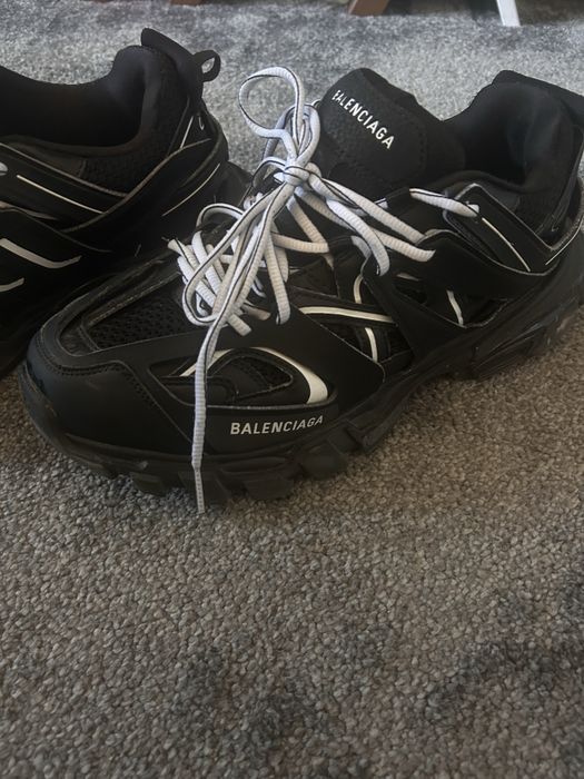 Balenciaga track