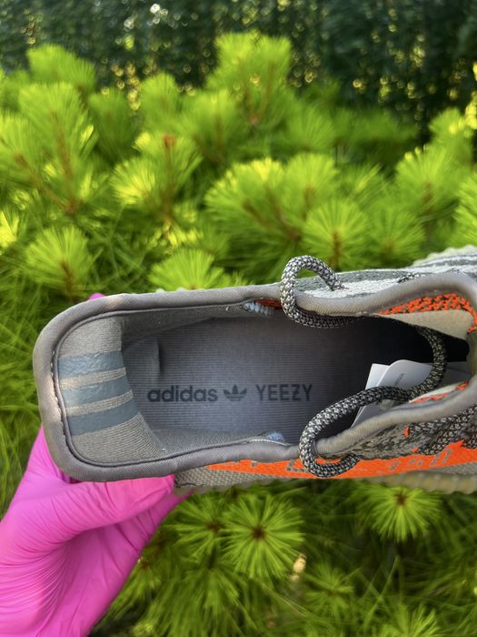 Yeezy 350 Beluga