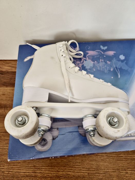 Ролкови кънки ,като от Soy Luna