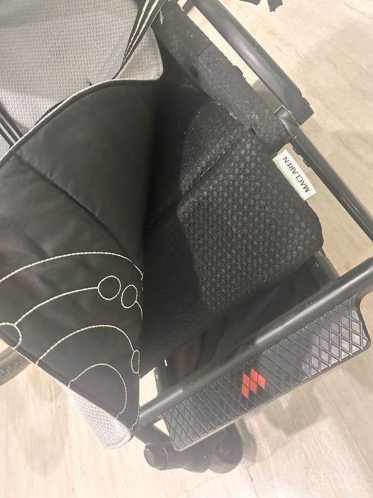 Коляска maclaren atom