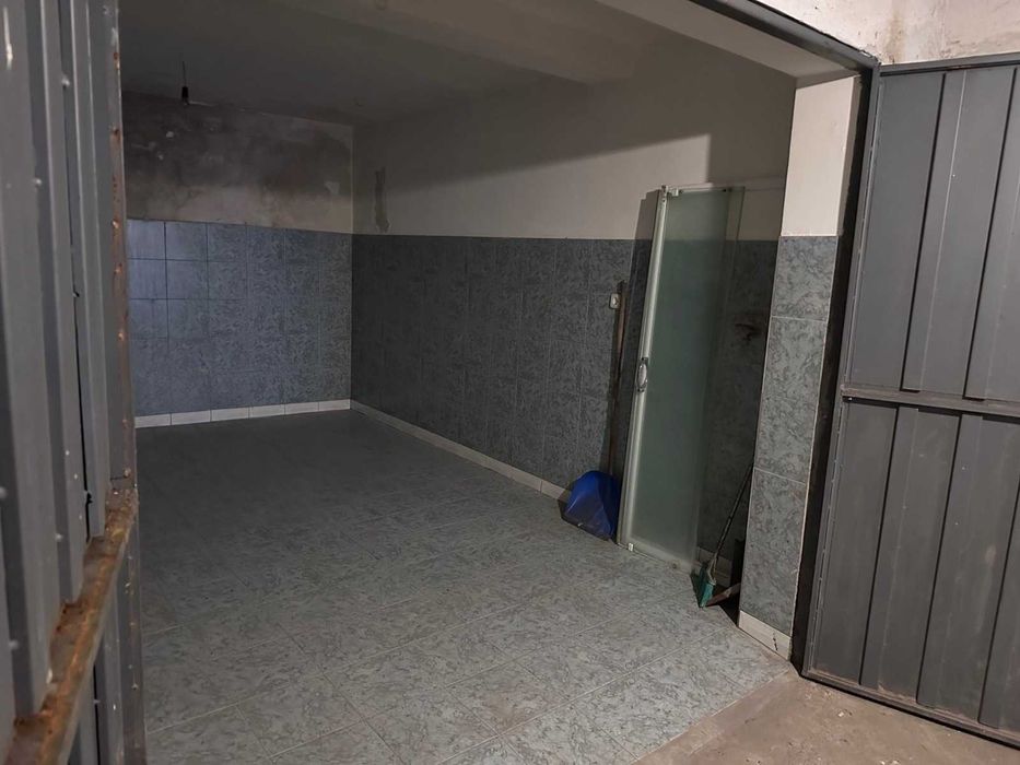 Дава се под наем Гараж / Паркомясто в Пловдив, Христо Смирненски - 10 кв.м за 75 € - Снимка #1