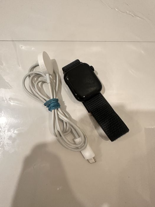 Продам Apple Watch 9s 41mm