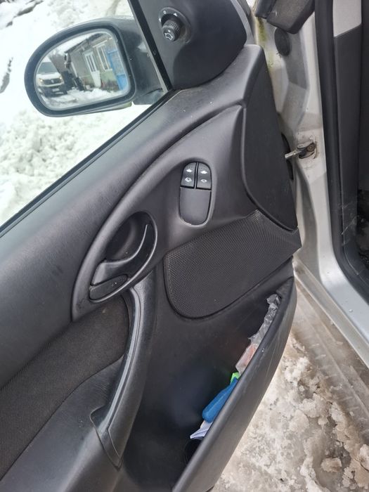 Vand ford focus 1 motor 1.8 diesel an 2004 acte la zi fiscal