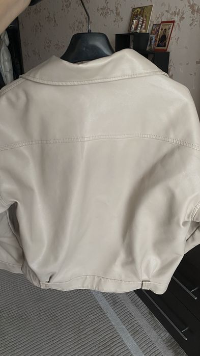 Продам куртку из эко кожи