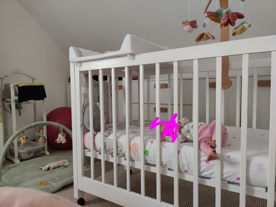 Pătuț bebe lemn masiv+saltea cocos+carusel+organizator