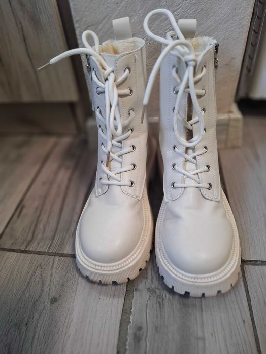 Топли дамски боти-37