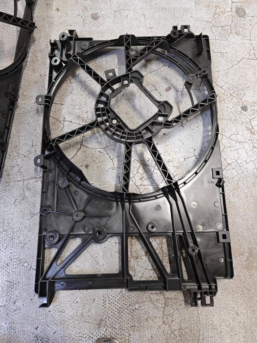 Корпус диффузор Камри 70