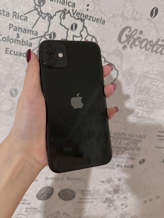 Продам айфон 11