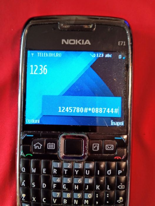 Nokia E71   ( decodat,urme de uzură)