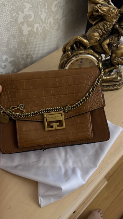 Сумочка Givenchy Paris