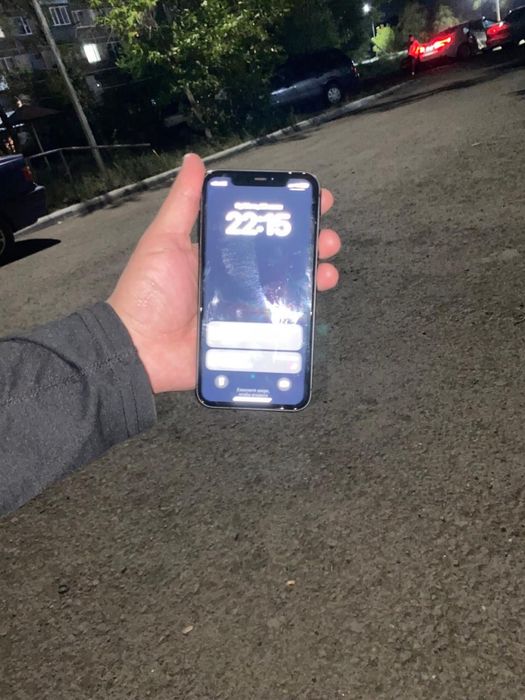 Айфон 11 продам единственный владелец