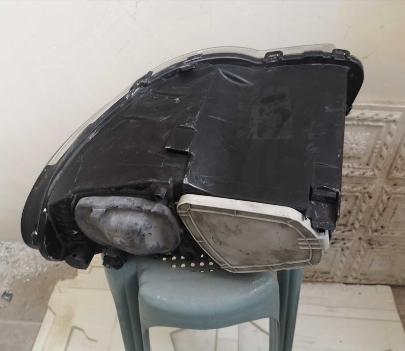 Оригинални   фарове   Chrysler Voyager