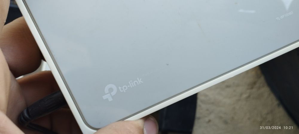 Tp-Link Svich sotiladi